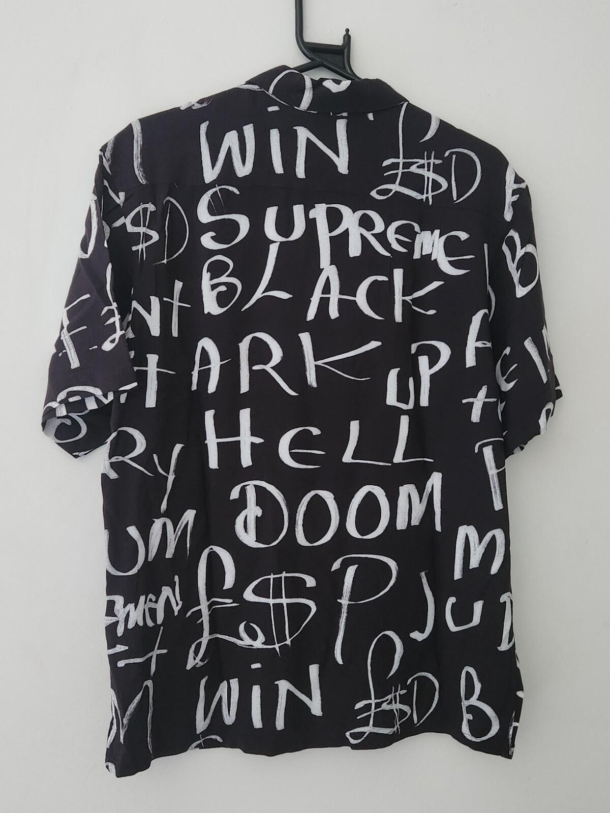 HW20 Supreme Black Arc Rayon S/S Hemd Schwarz Größe M Artwork von Scratch Perry