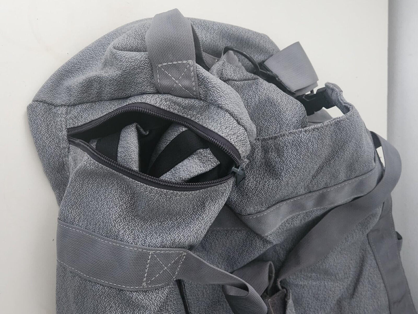 Mochila Duffle Bolso de Viaje Supreme Large Scatterweave de 2 vías Gris