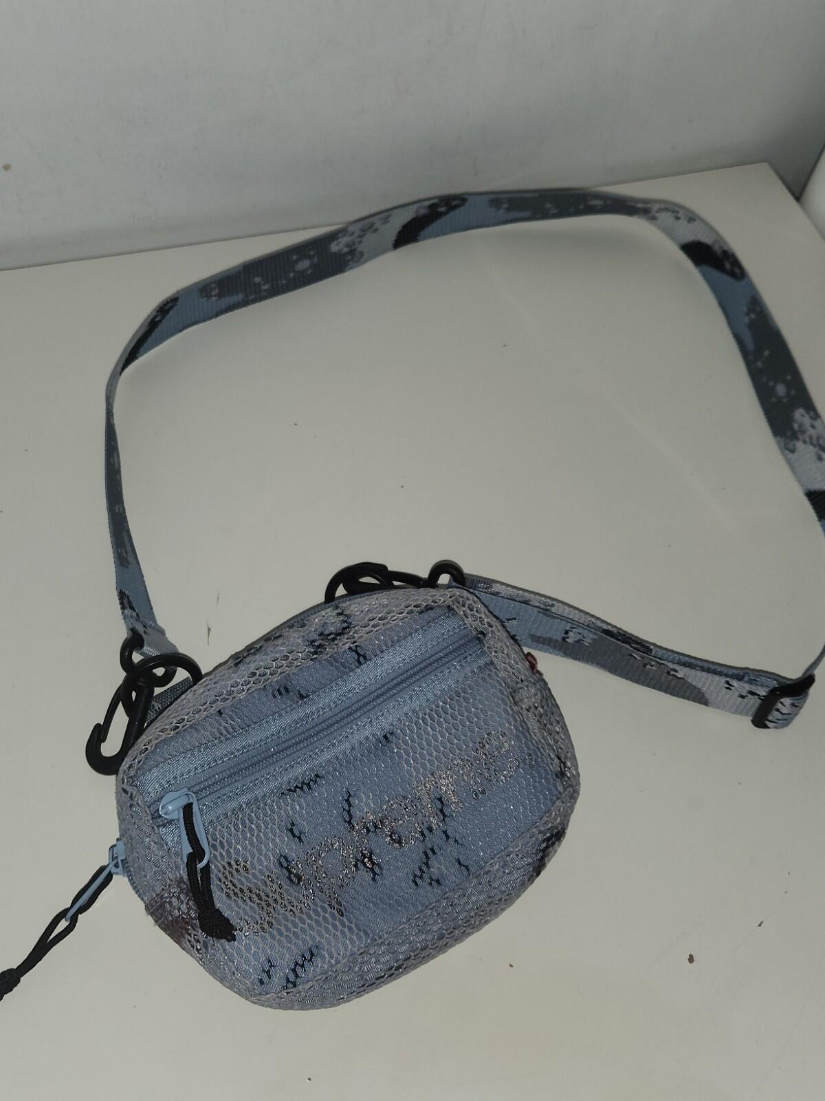 Bolso pequeño de hombro Supreme SS20 Cordura malla camuflaje "chocolate chip" azul