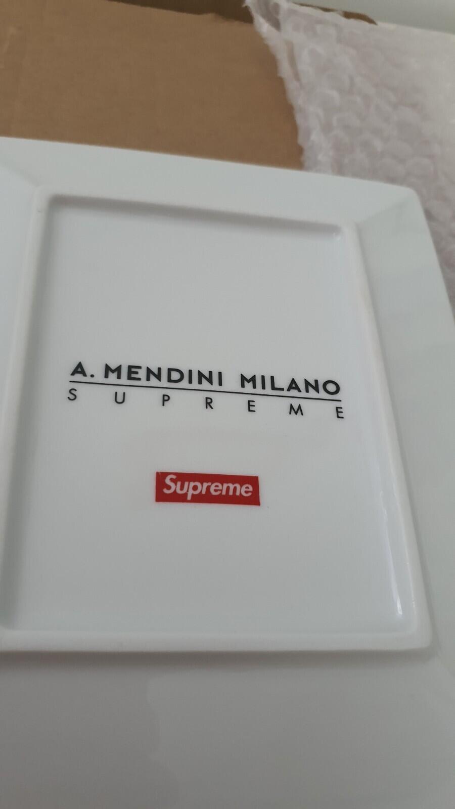 Cenicero grande multicolor de cerámica, accesorio, Supreme A. Mendini Milano SS16
