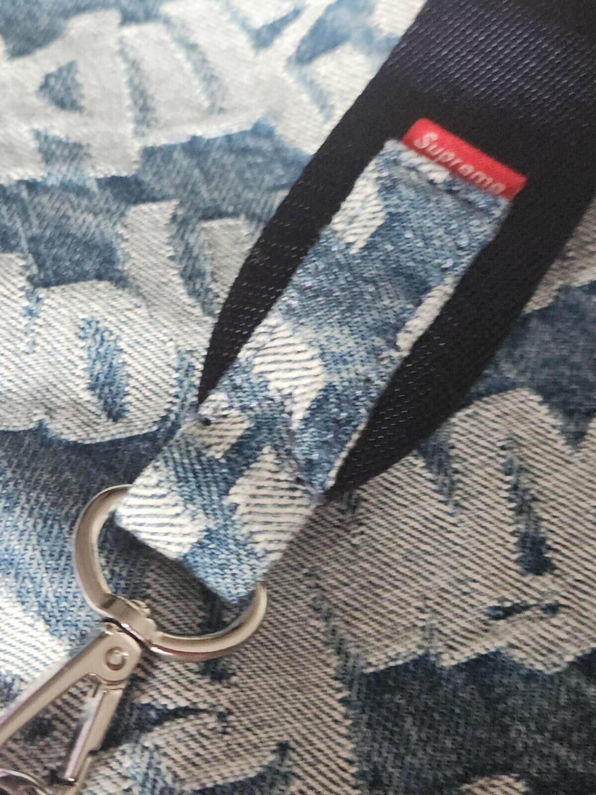 SS22 Supreme Fat Tip Jacquard Denim sling bag Blue Shoulder Bum 5L