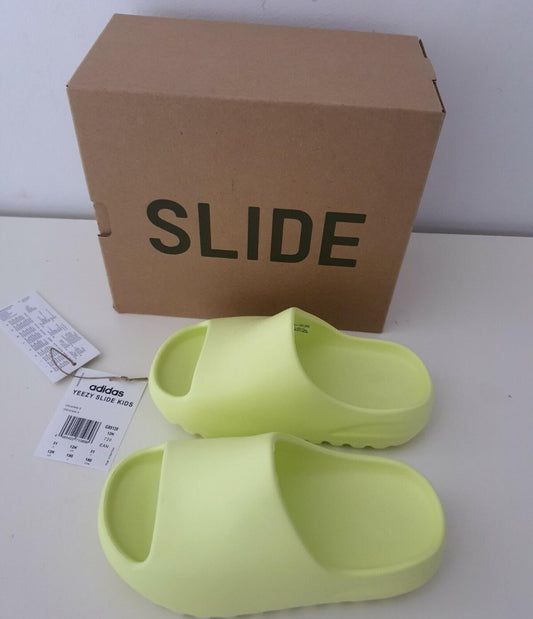 NIÑOS ADIDAS YEEZY SLIDE TALLA US 12K UK 12K EUR 31 verde neón sandalias para niños Glow Green