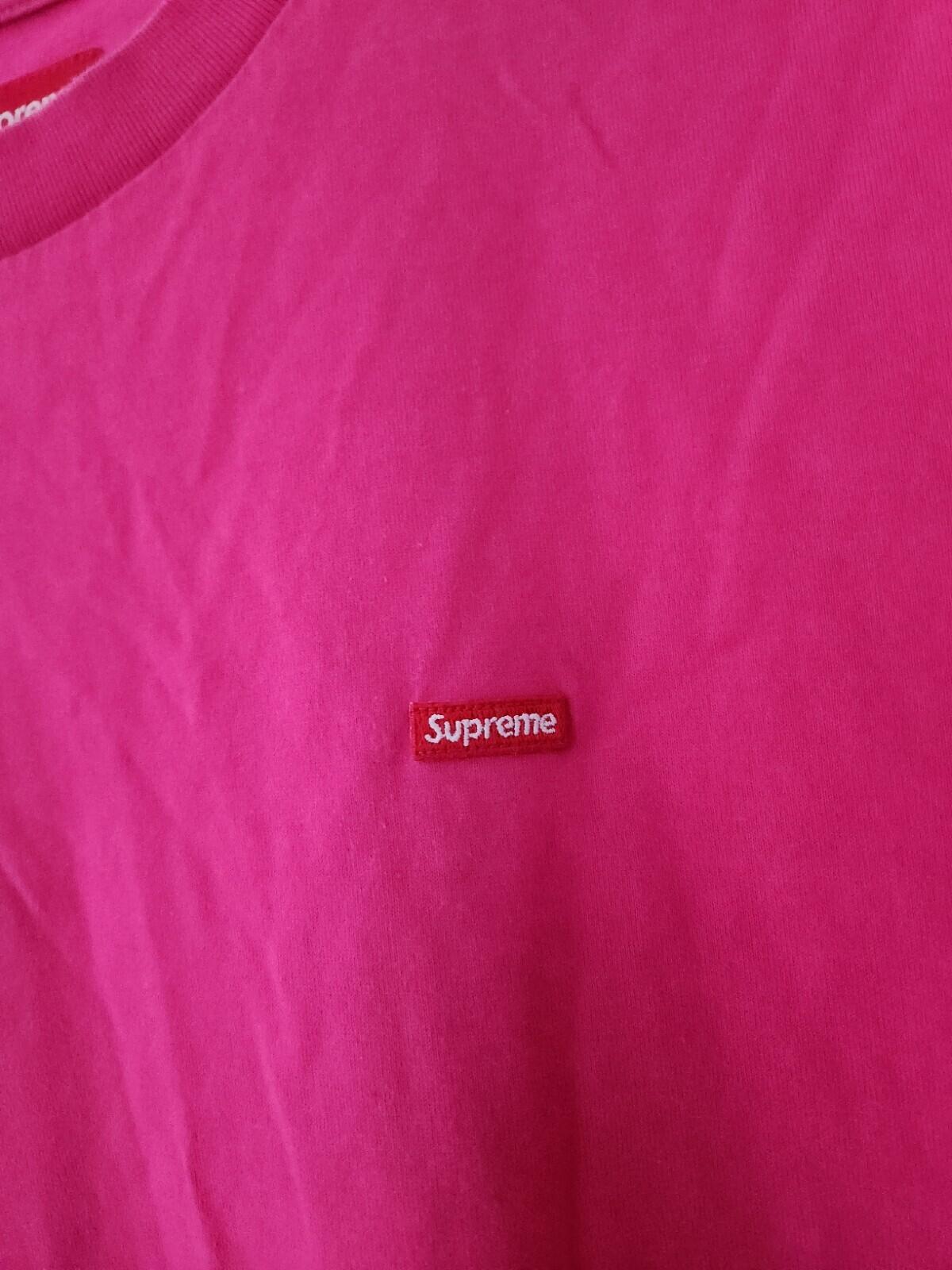 SS18 Supreme Small Box logo tee Size M Magenta Magenta T-shirt Pink