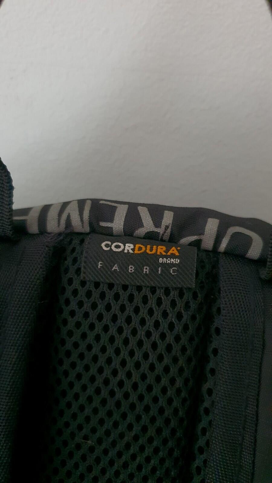Mochila FW16 Supreme 3M Reflective Repeat (negra)