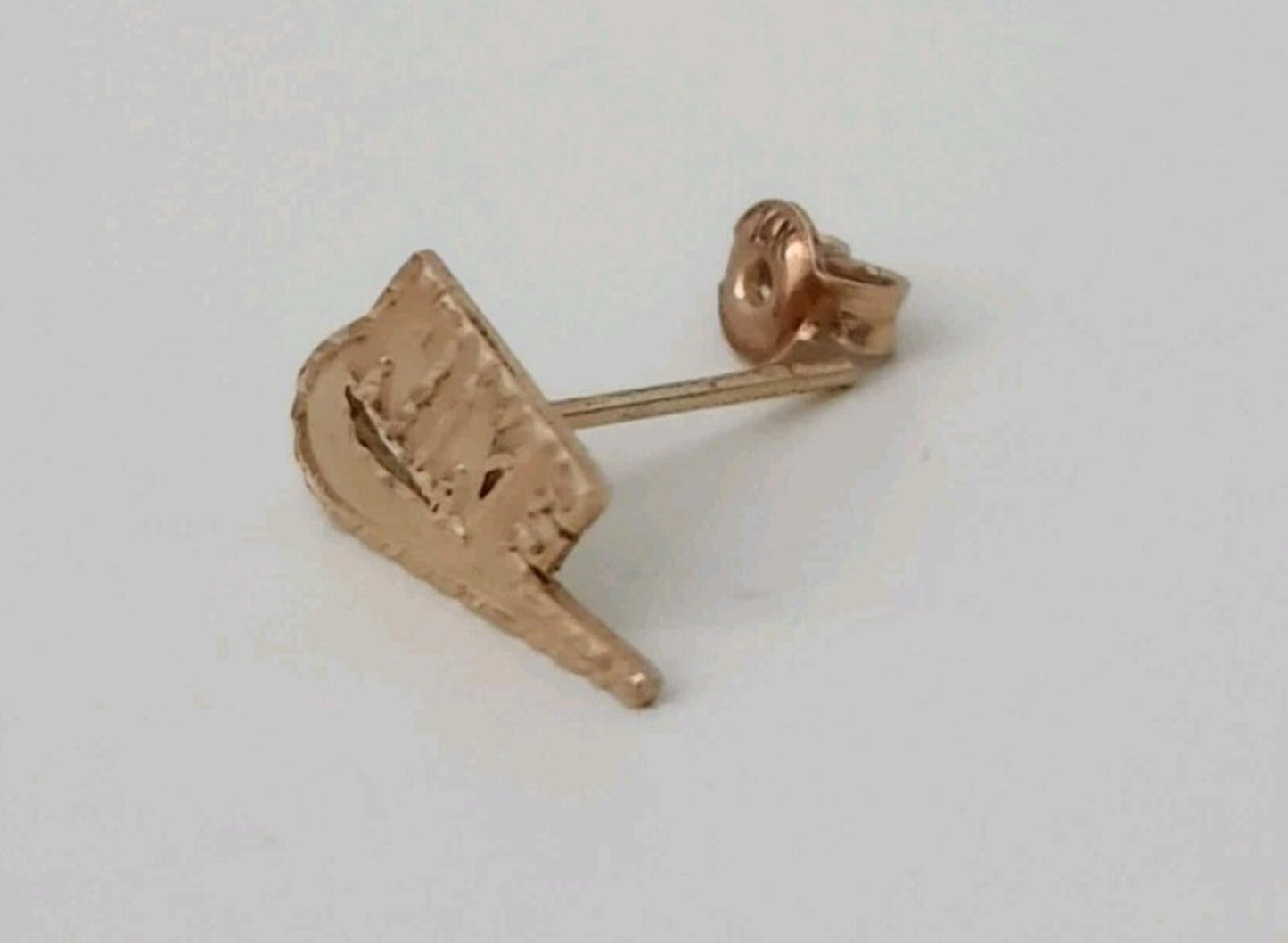 FW18 Supreme Nike 14K Gold Ring Ohrring Diamantgeschliffenes, gestempeltes Logo, Schmuckstecker