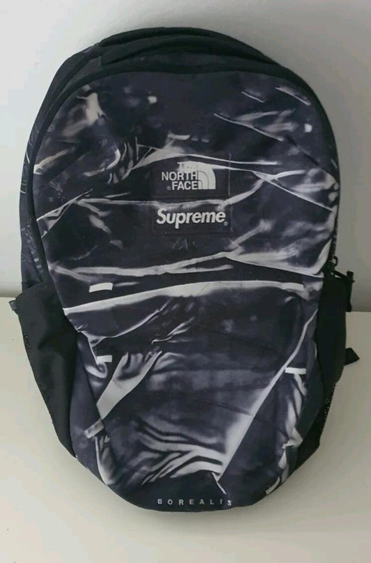 Mochila Borealis con estampado Trompe L'oeil de Supreme x The North Face SS23 FW18