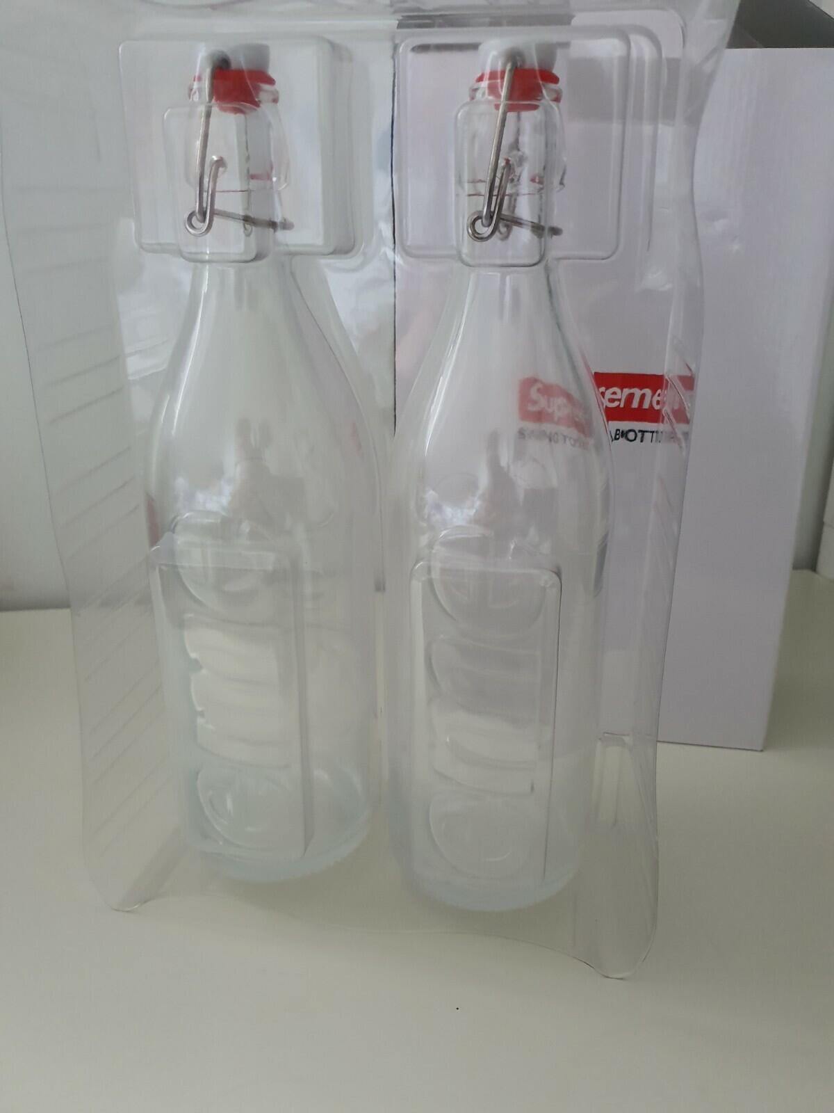FW21 Supreme Swing 1.0 L bottle (set of 2) glass water bottles Accessory