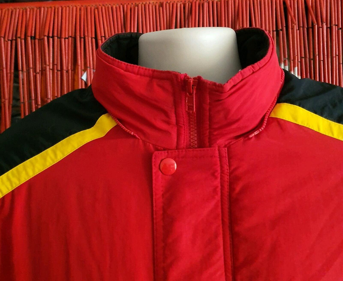 FW18 Supreme Sleeve Logo Sideline Parka Jacket Red Size M Water Resistant