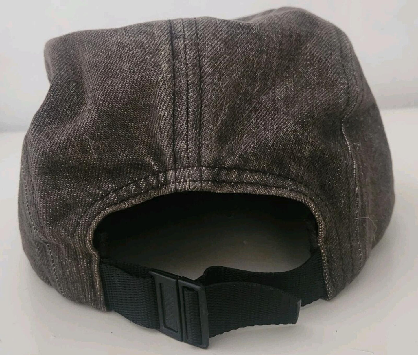 Gorra Camp Supreme de mezclilla SS18 negra
