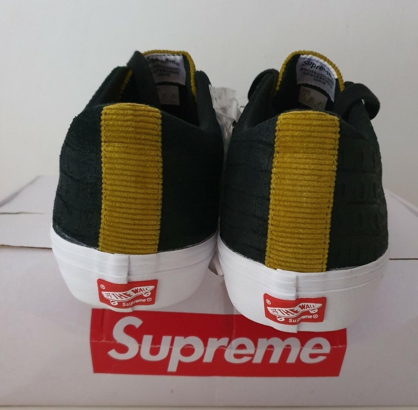 Supreme Vans Lampin Pro Croc Corduroy black / mustard trainers US 12 UK 11 EU 46