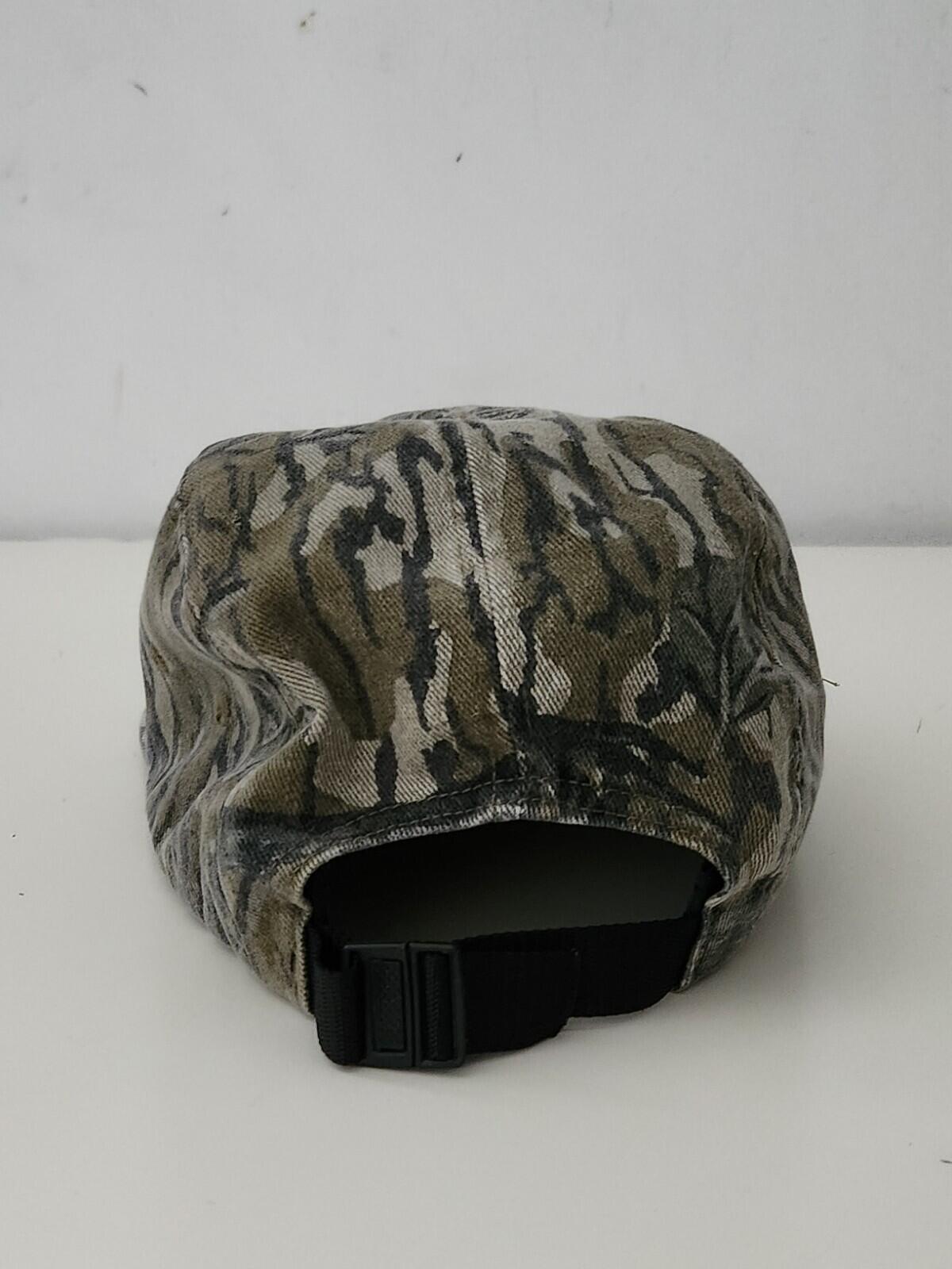 FW18 Supreme Military Camp Cap Mossy Oak Camo Hut Rotes Box-Logo
