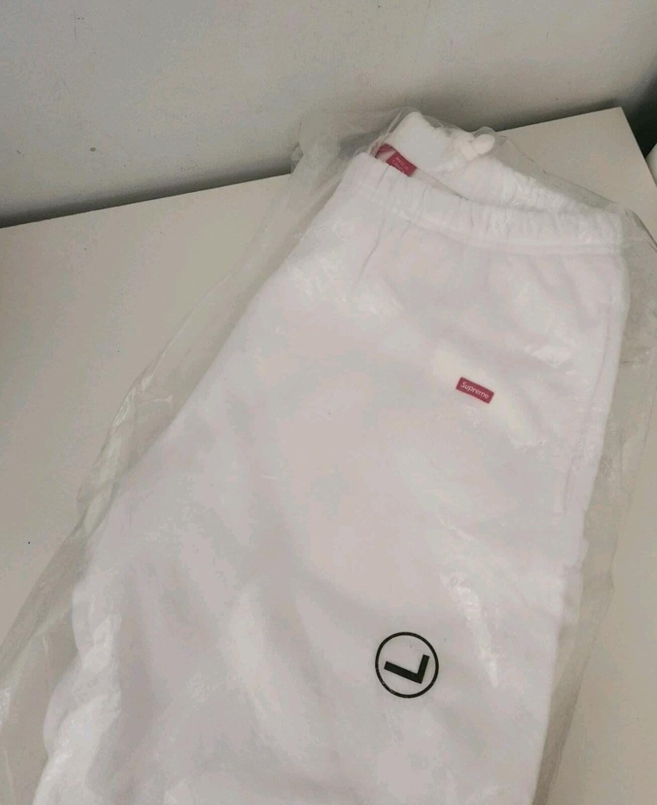 SS21 Supreme Small Box Sweatpant White Size L