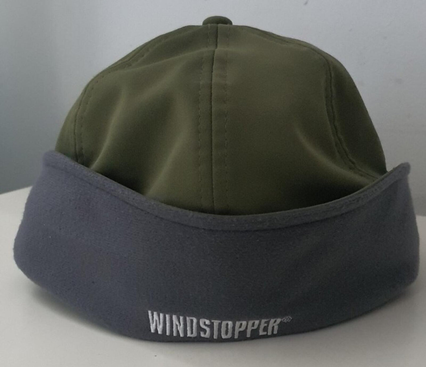 FW20 Supreme Windstopper Earflap Box Logo New Era size 7 1/8 Gore-Tex cap hat