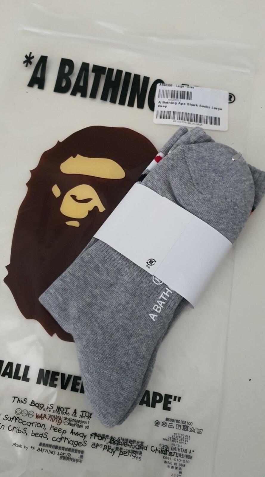 A BATHING APE Ape Shark graue Socken L groß UK 9-11 Japan BAPE grau Neu