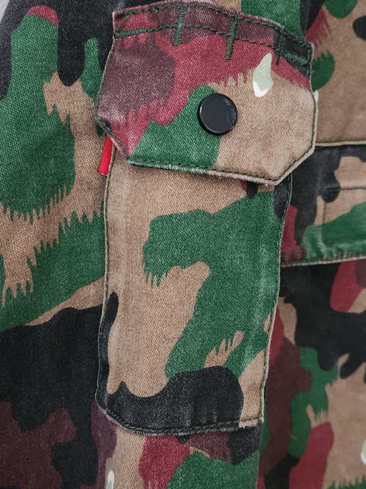 SS17 Supreme Field Parka Größe M Medium Jacke Mantel Swiss Camo Camouflage 666
