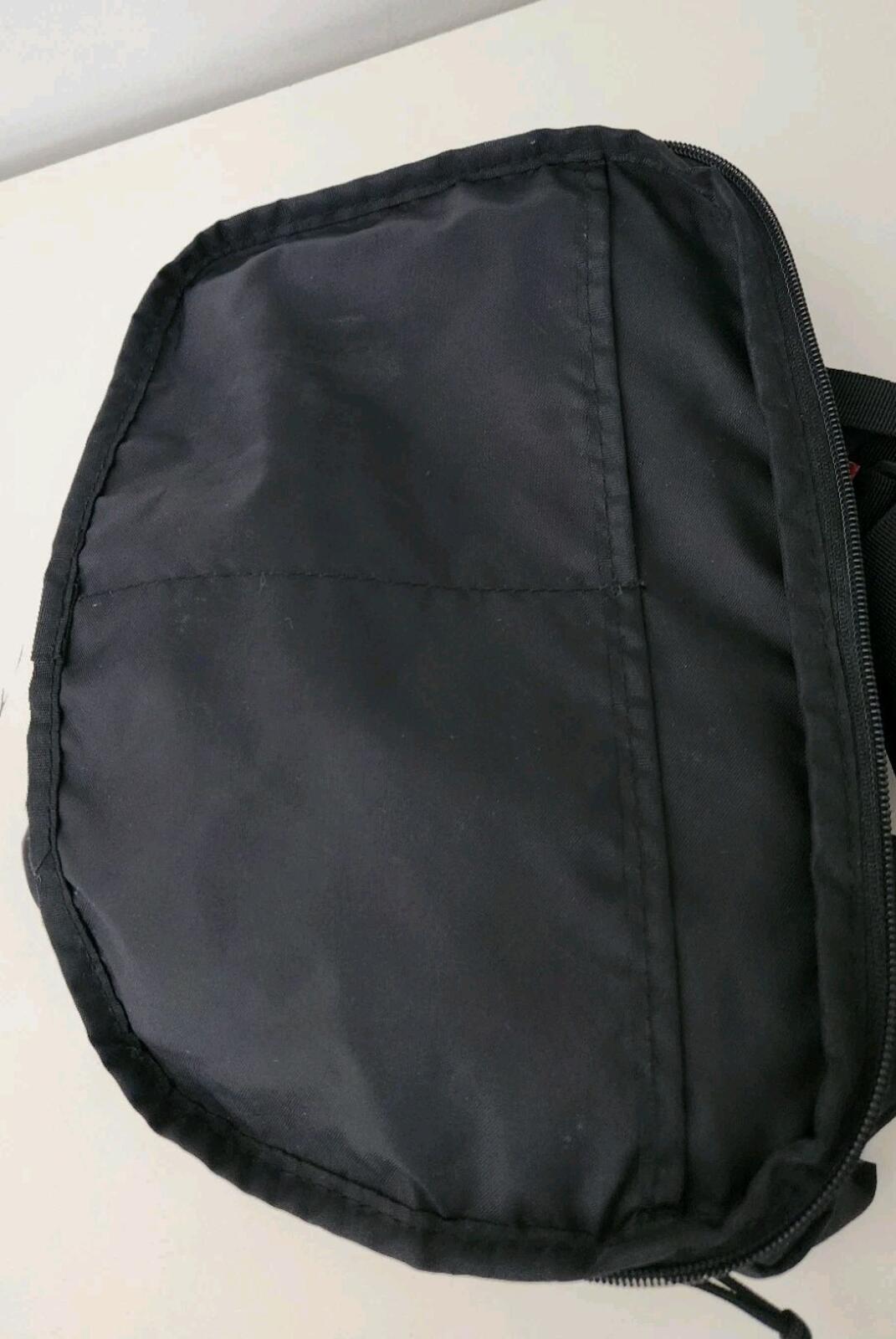 Riñonera Supreme SS17 Negra