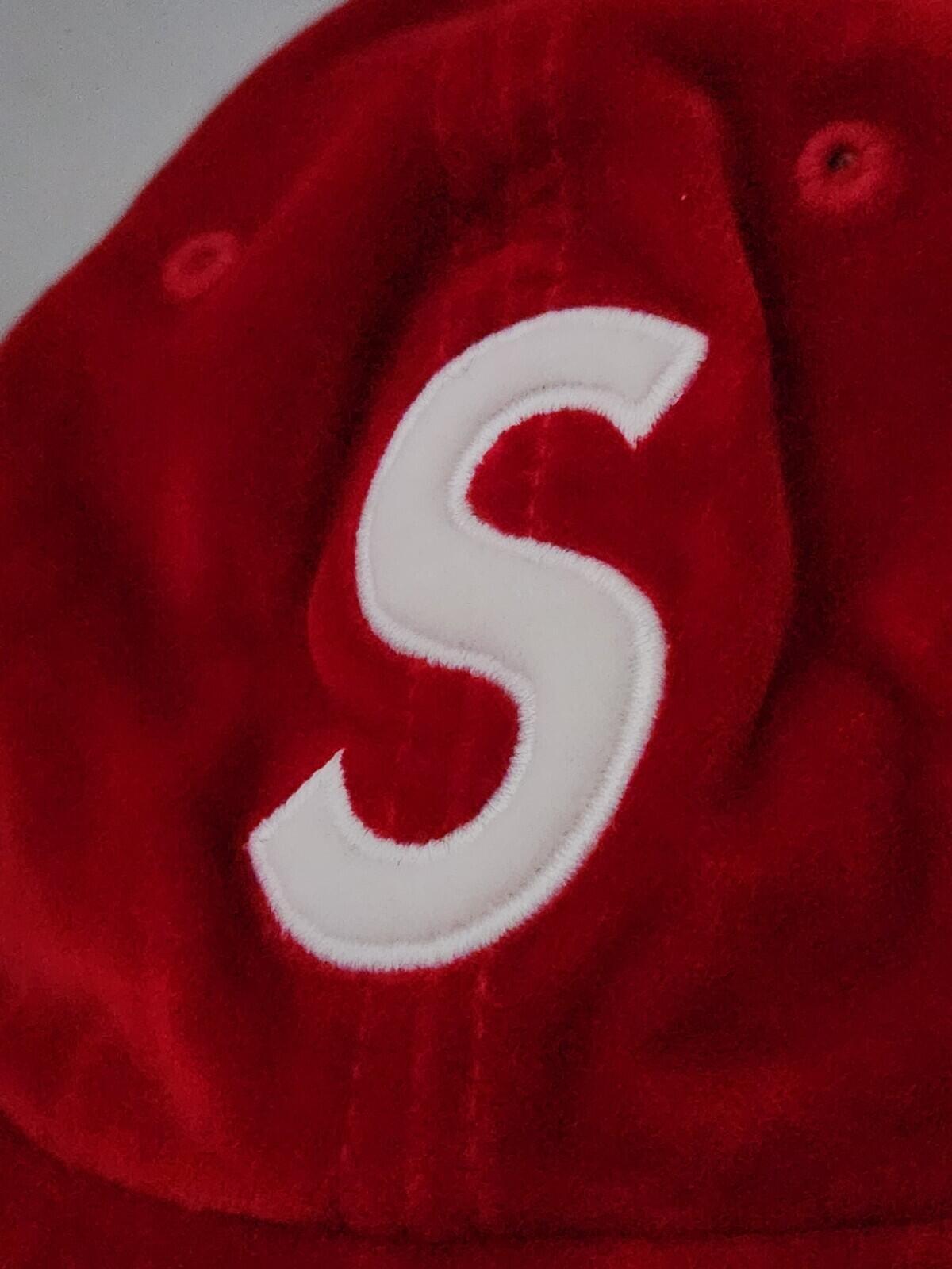 FW20 Supreme S Logo Velvet 6-panel Cap Red