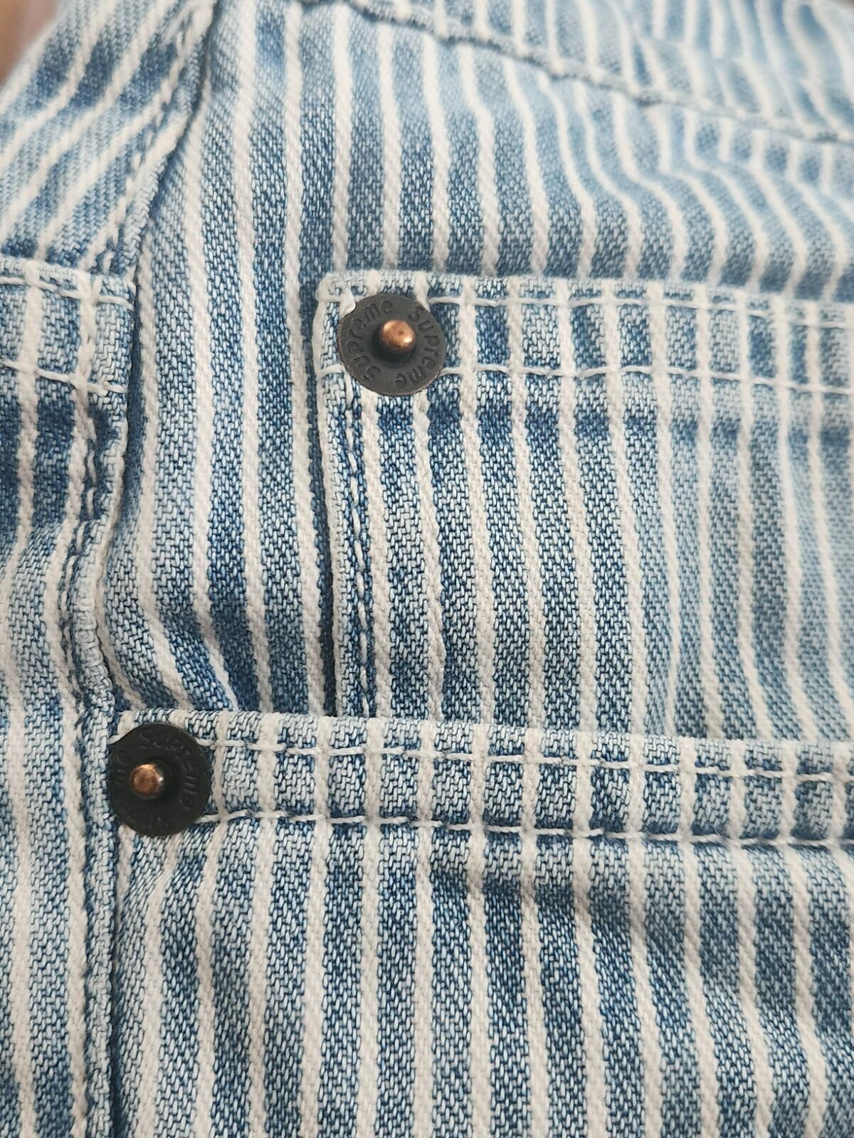 FW17 Supreme washed regular jeans Size 30 W30 L30 star denim trousers pinstripe