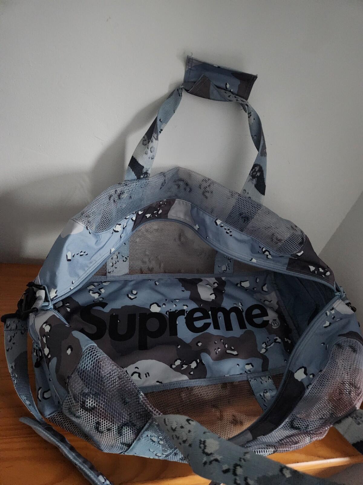 SS20 Supreme Big Duffle Bag Blue Chocolate Chip Camo Reflective Logos 48L Mesh