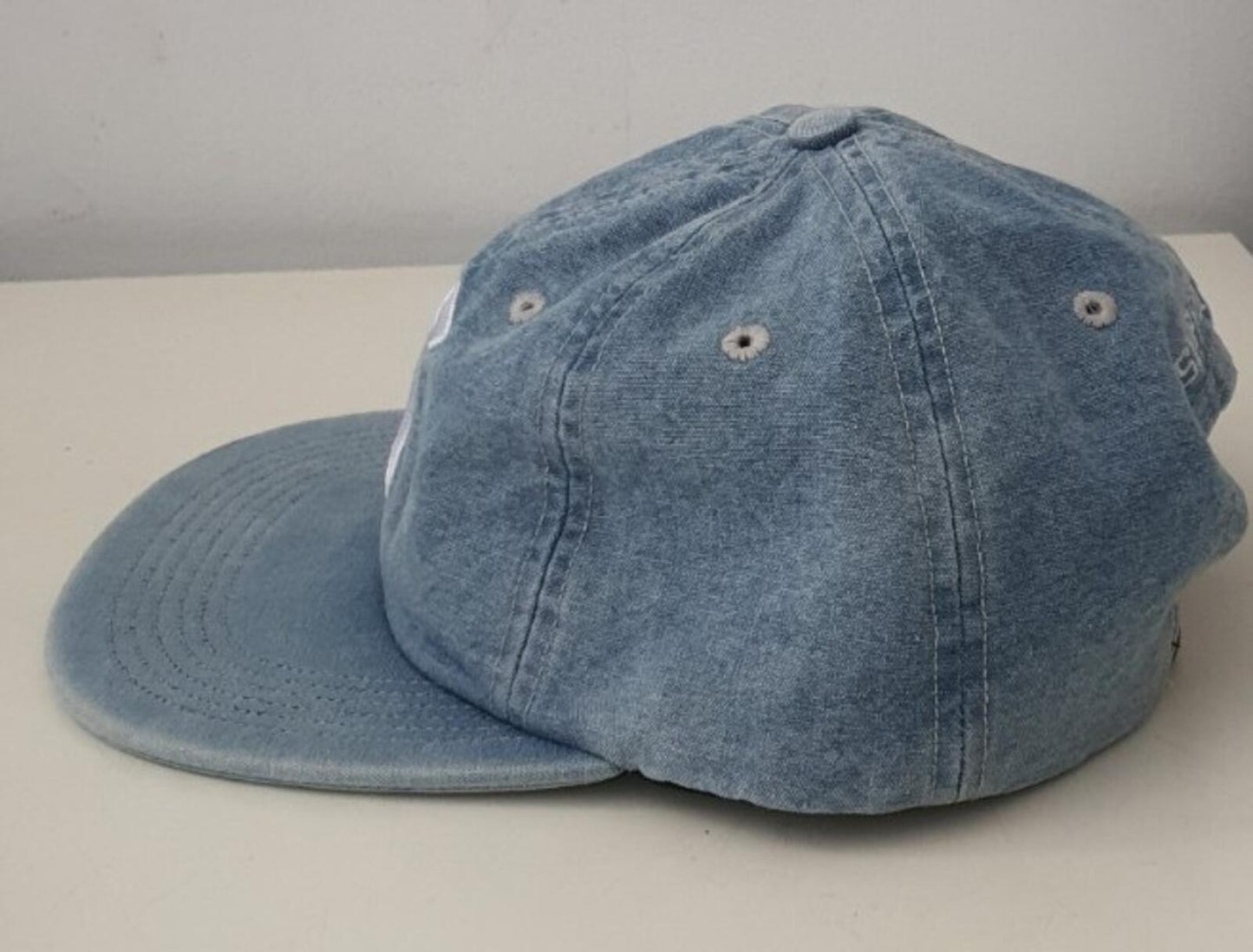 Gorra de 6 paneles SS18 Supreme Washed Chambray S Logo, color azul claro