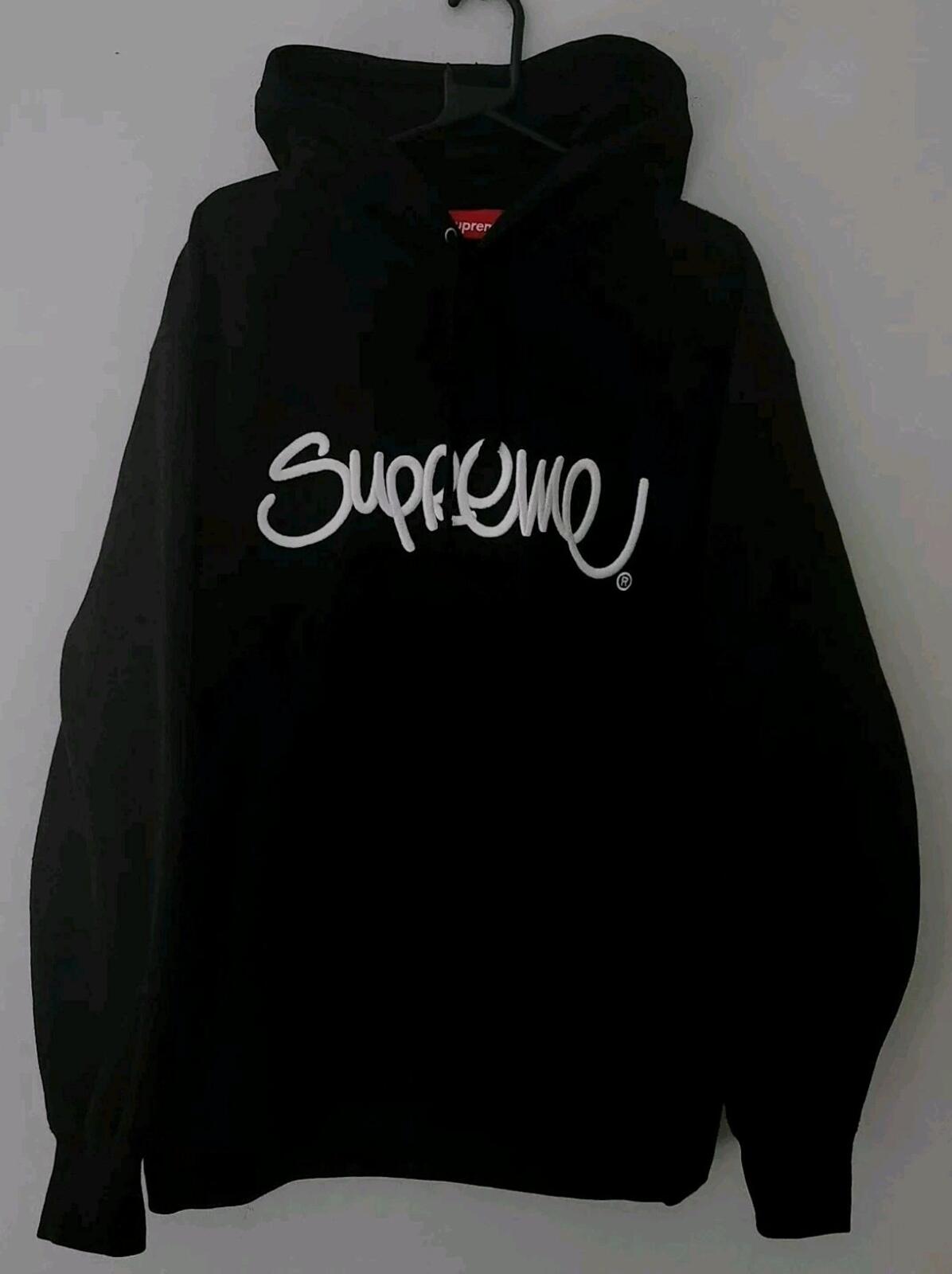 SS22 Supreme Raised Handstyle Kapuzenpullover Schwarz Größe L