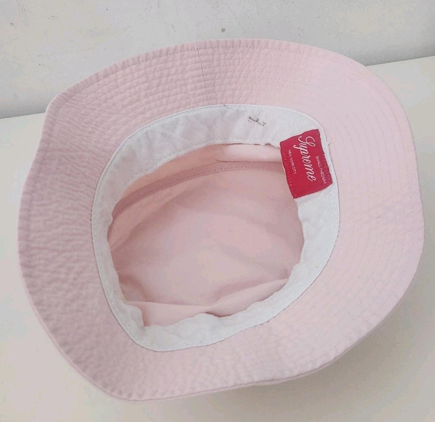 SS16 Supreme Mesh Script Crusher S/M Pink bucket hat small / medium
