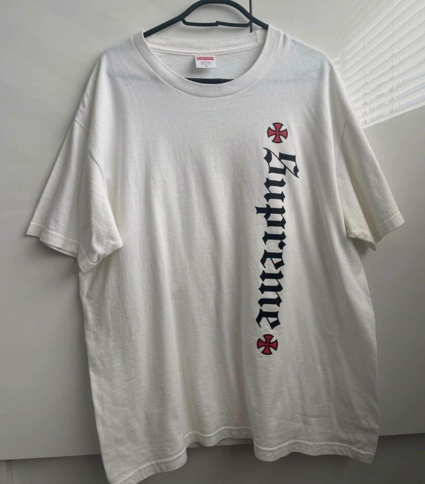 FW17 Supreme x Independent Old English white tee size M medium T-shirt