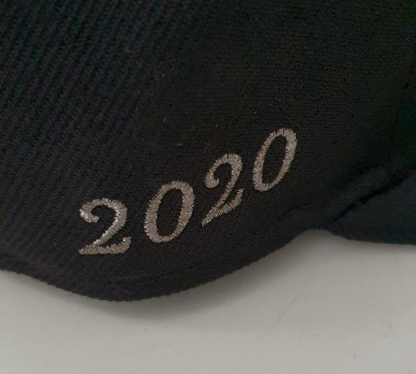SS20 Supreme $1M box logo New Era size 7 1/8 black cap hat New with tag