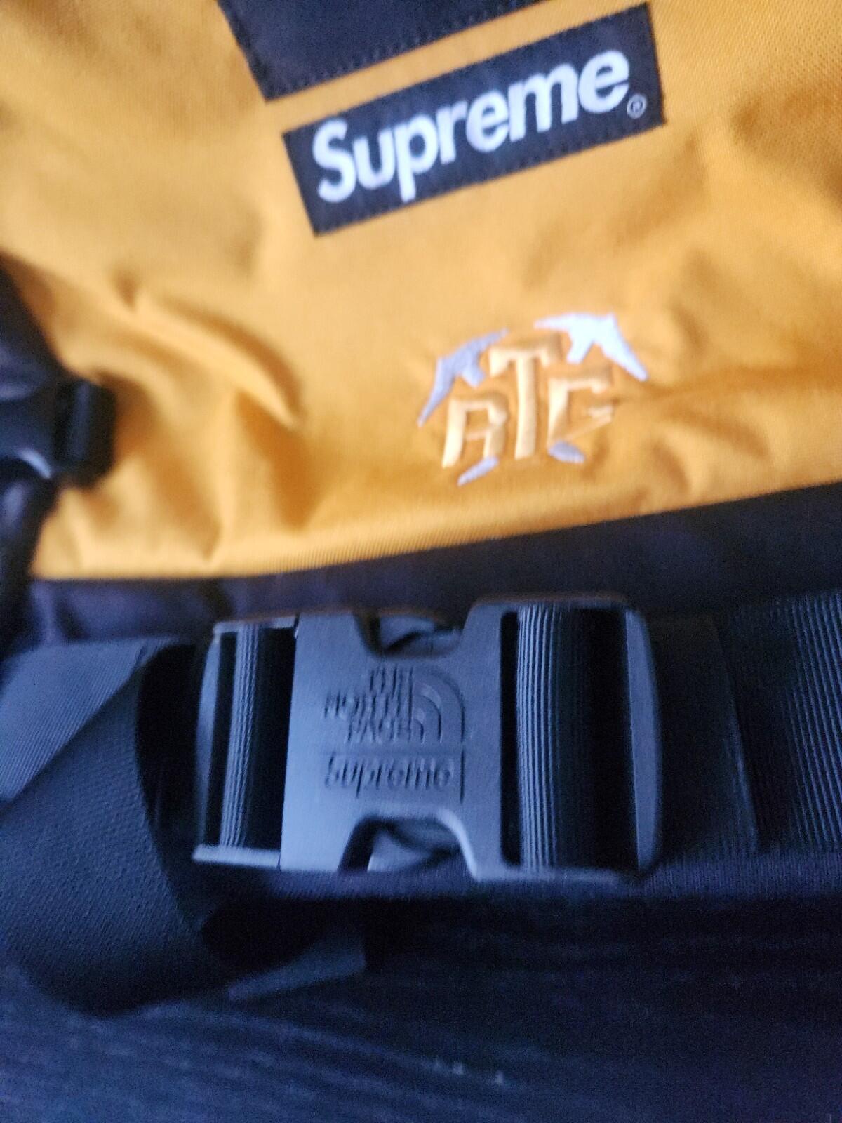 SS20 Supreme x The North Face RTG backpack Gold TNF bag 2 in 1 Water Resistant