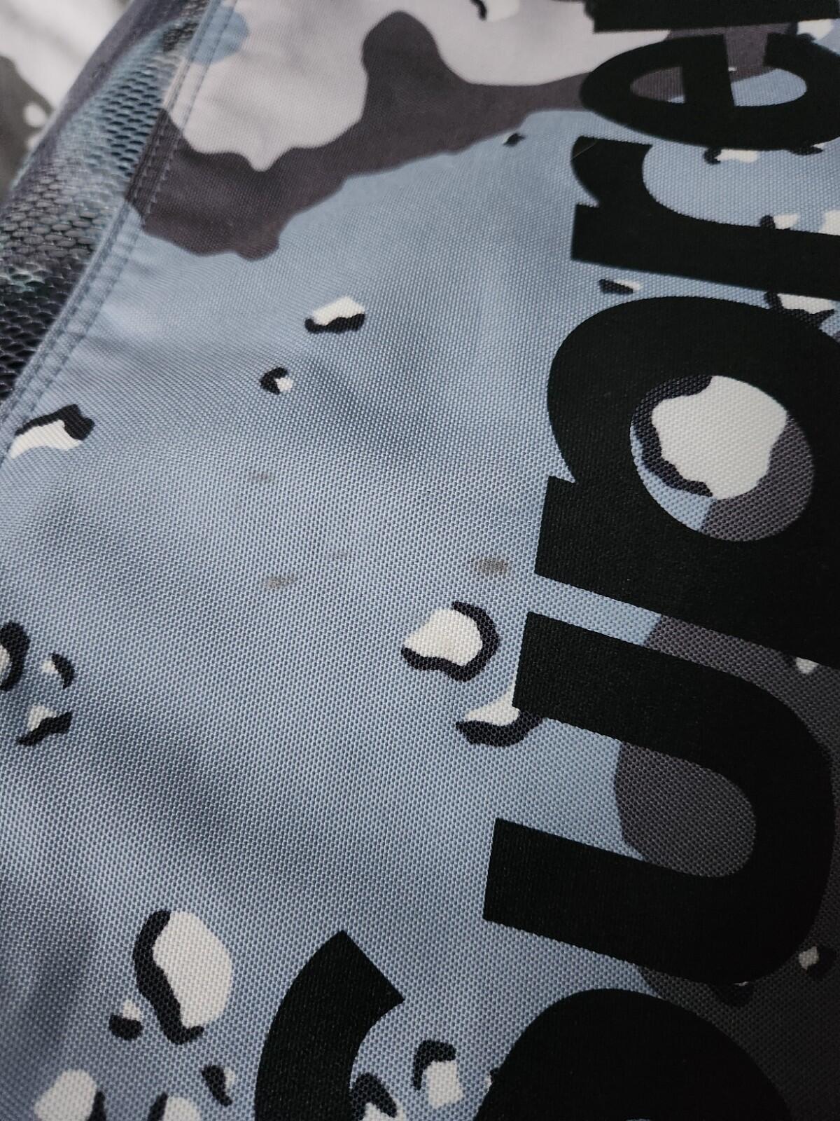 SS20 Supreme Big Duffle Bag Blue Chocolate Chip Camo Reflective Logos 48L Mesh