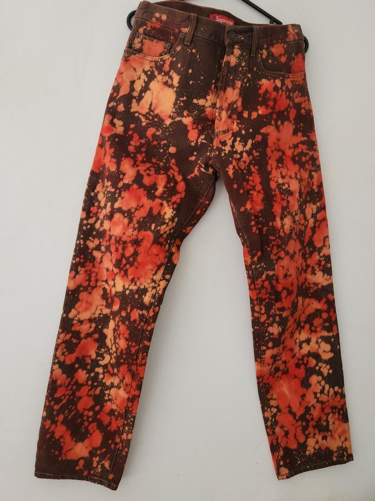 FW21 Supreme regular jean size 32 W32 L32 Bleached Red