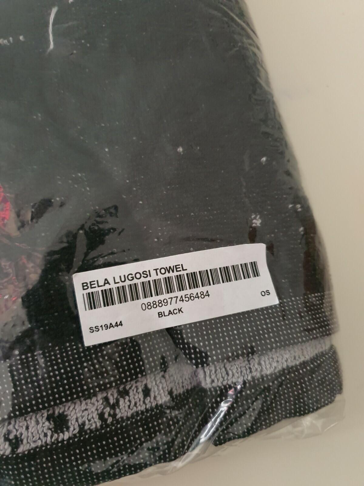 SS19 Supreme Bela Lugosi Black Towel Dracula Size 69.5" x 39" New And Unopened