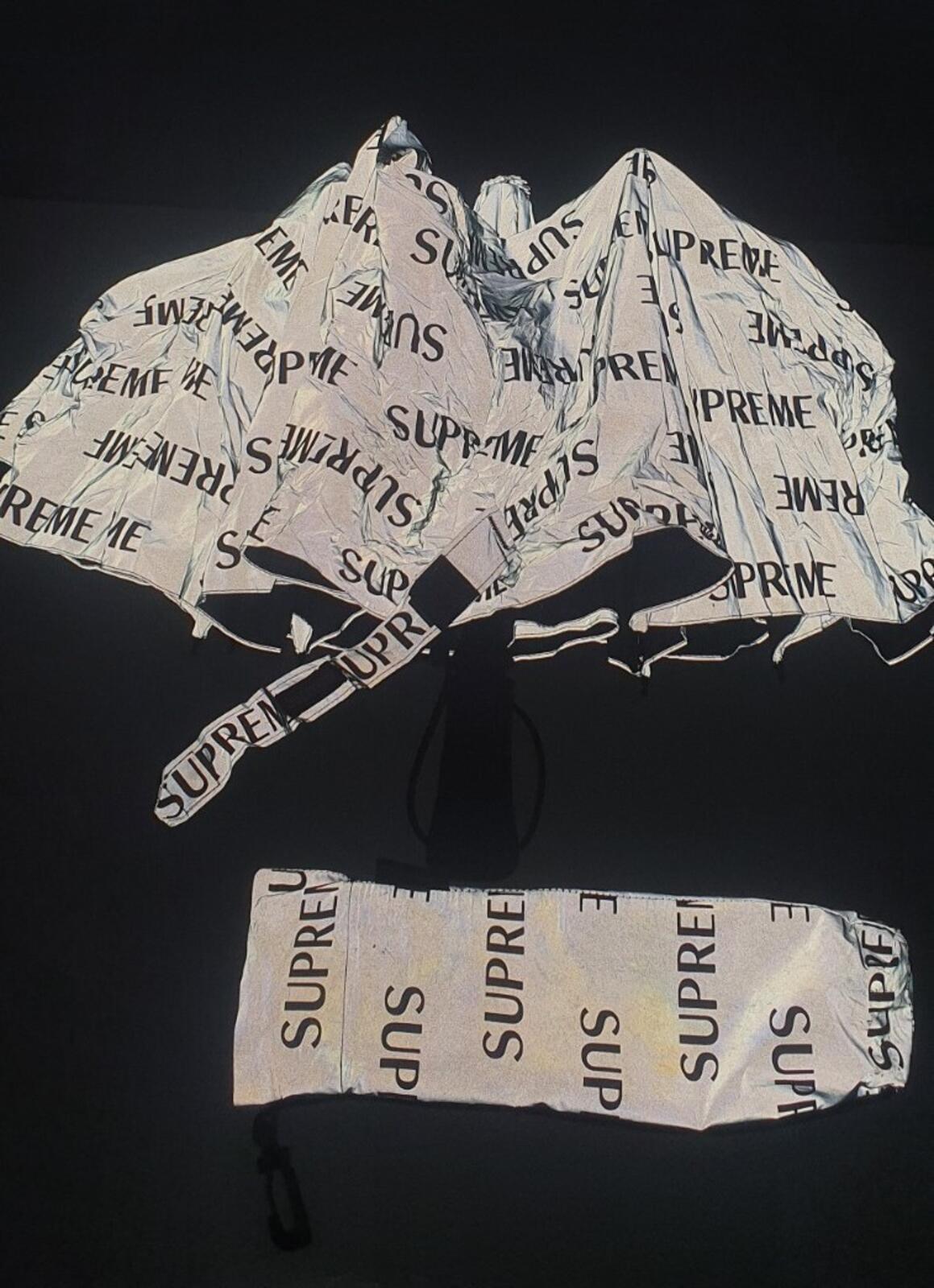FW16 Supreme ShedRain reflective repeat umbrella Grey 54" Collapsible