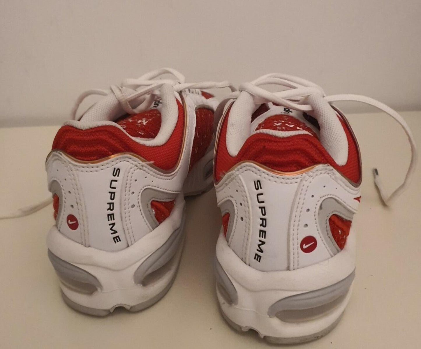 SS19 Supreme x Nike Air Tailwind 4 US 9.5 UK 8.5  EU 43 white lot