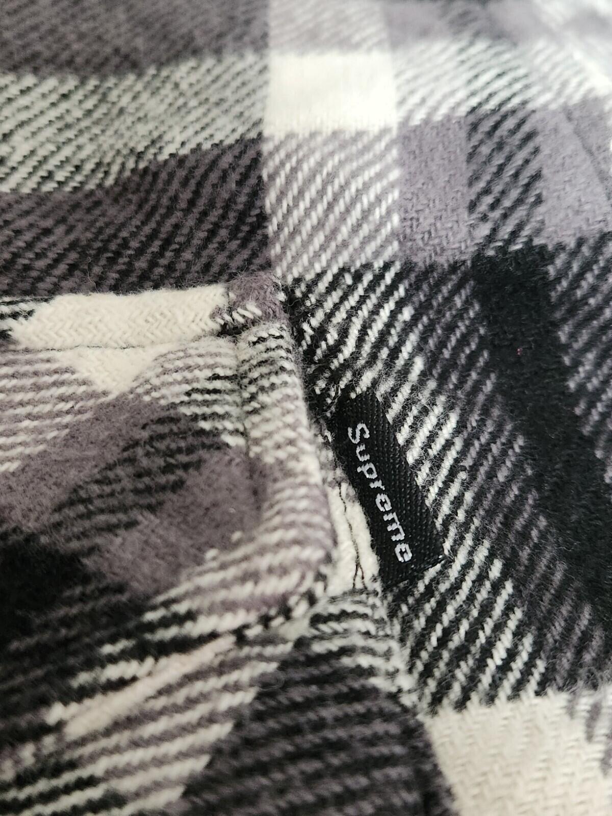 FW17 Supreme Quilted Arc Logo Flannel Shirt Black Size M