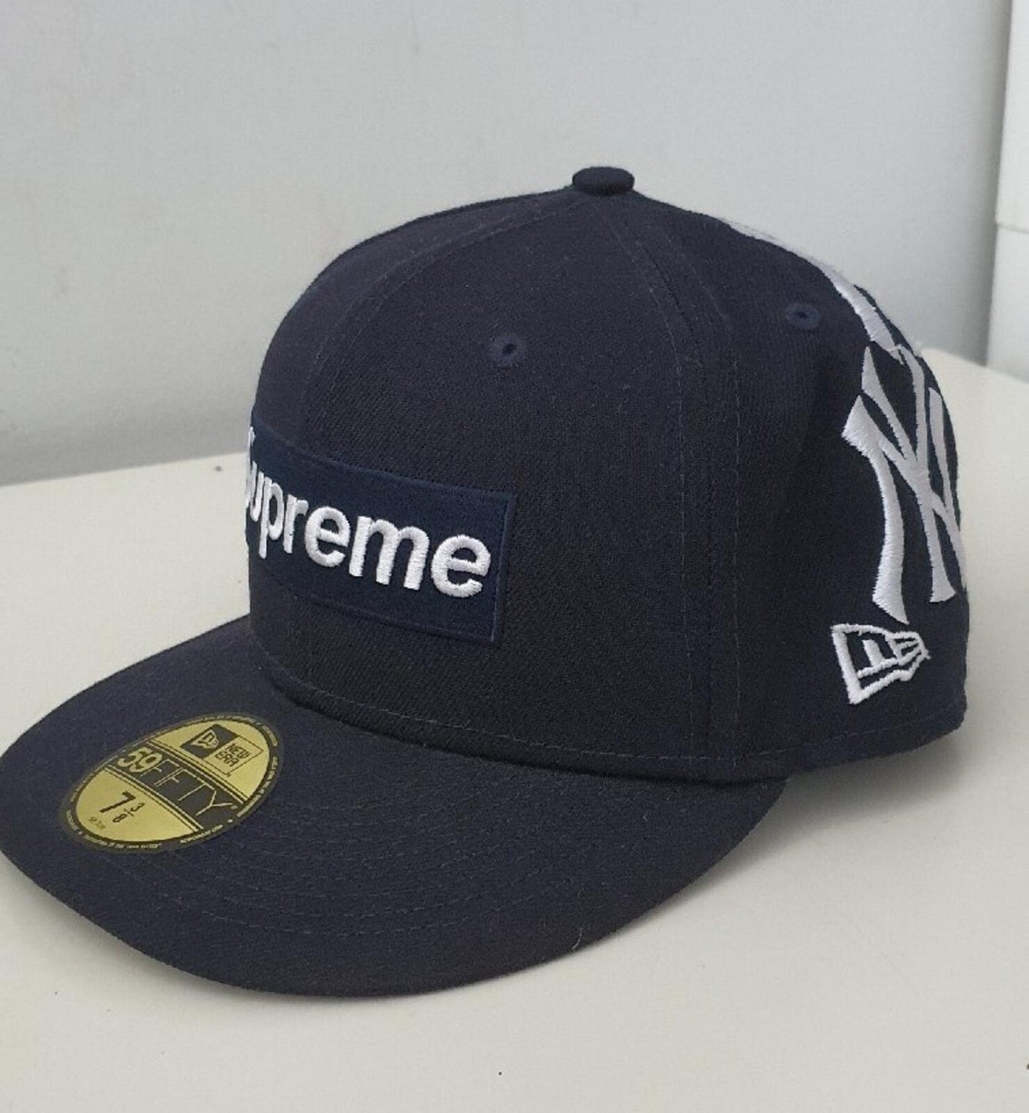 FW21 Supreme New York Yankees Box Logo New Era Navy Size 7 3/8