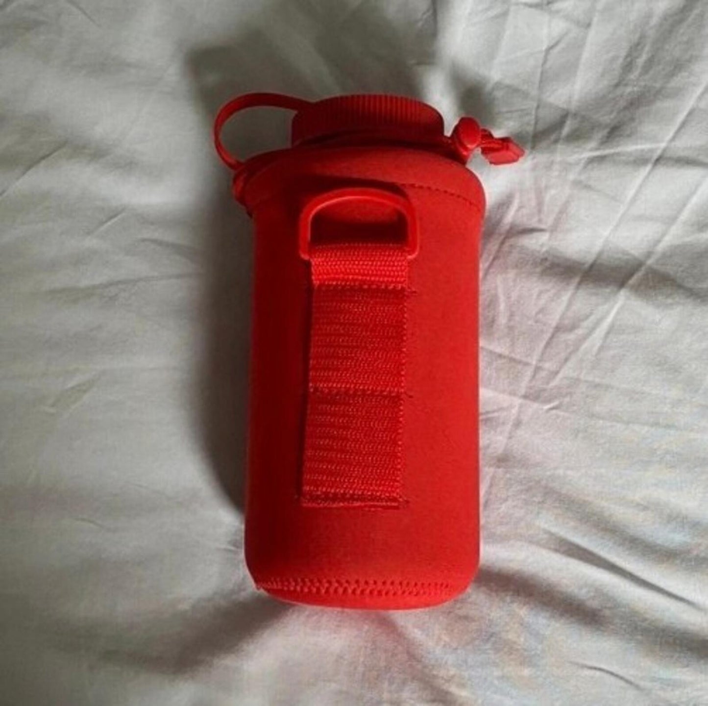 SS20 Supreme x Nalgene 32 OZ. Bottle Red