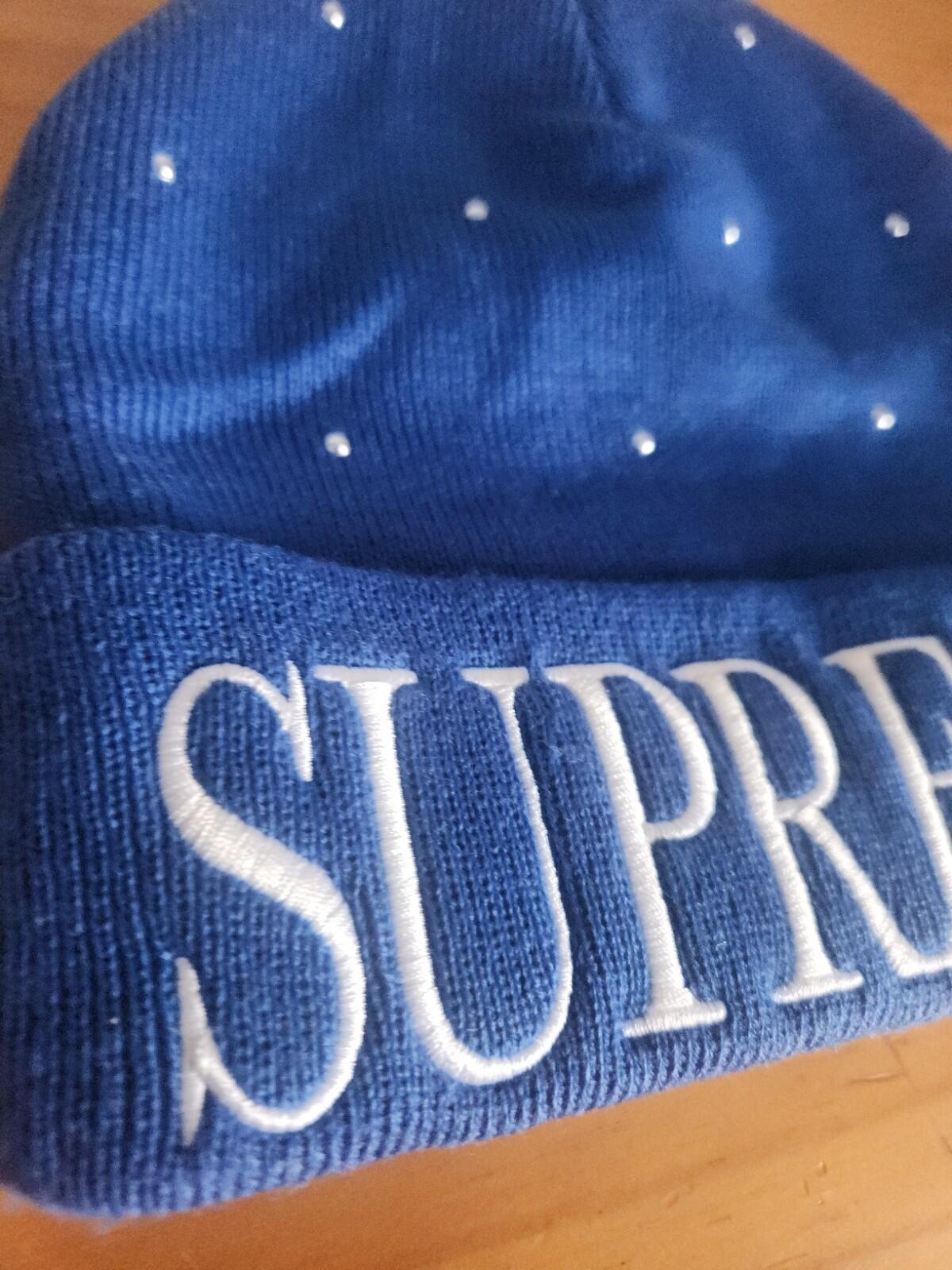 FW18 Supreme Studded Beanie Royal
