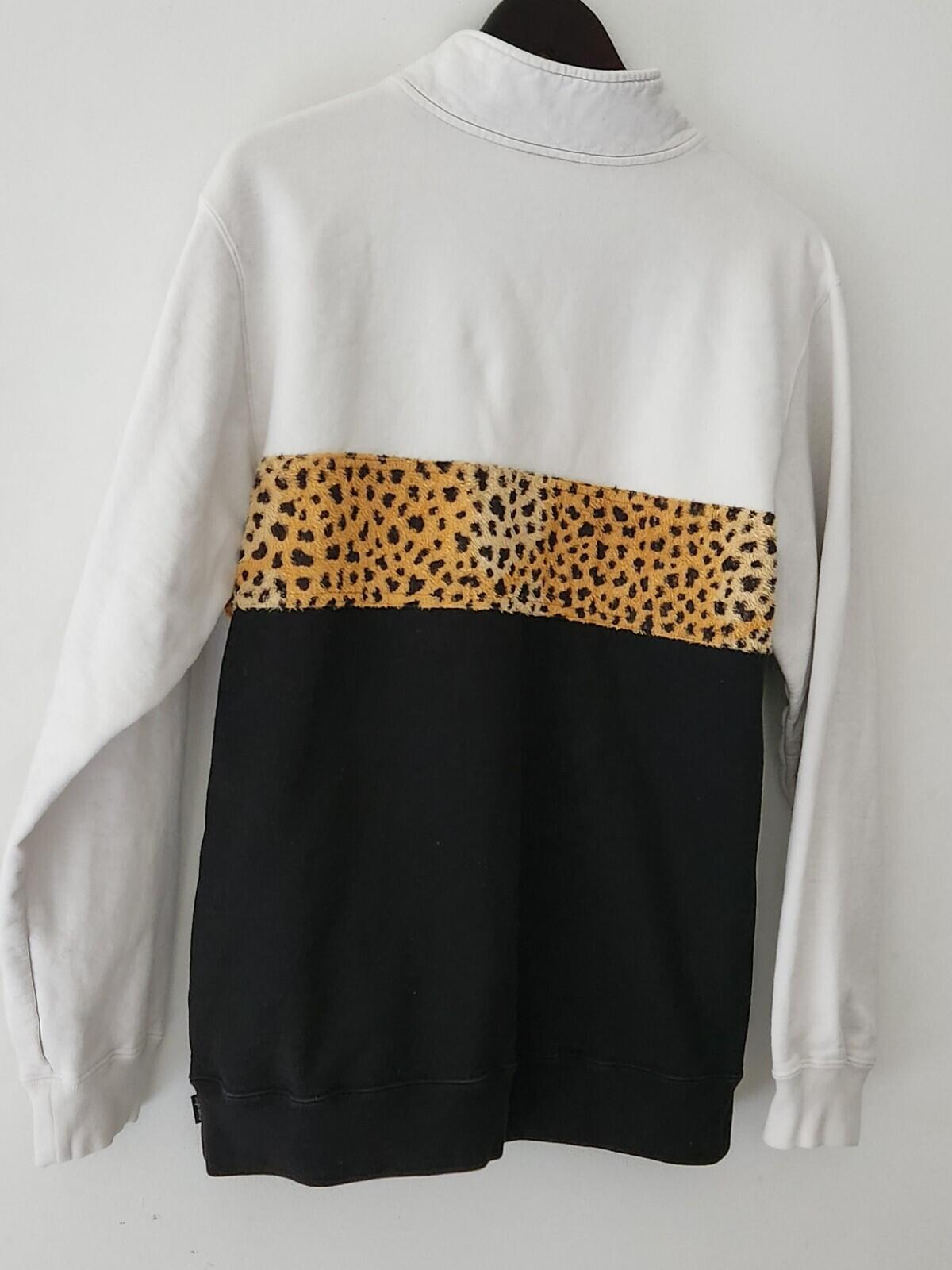 FW18 Supreme Leopard Panel Half Zip Sweatshirt size M medium White jumper