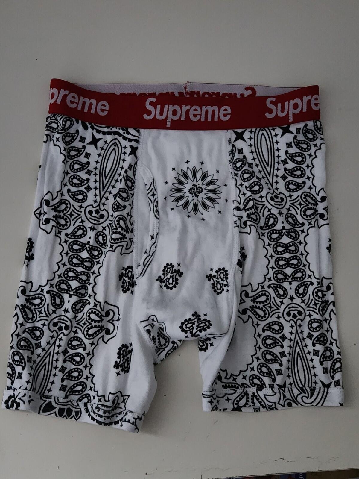 FW22 Supreme Hanes bandana boxer briefs New Underwear Size S Small White Shorts