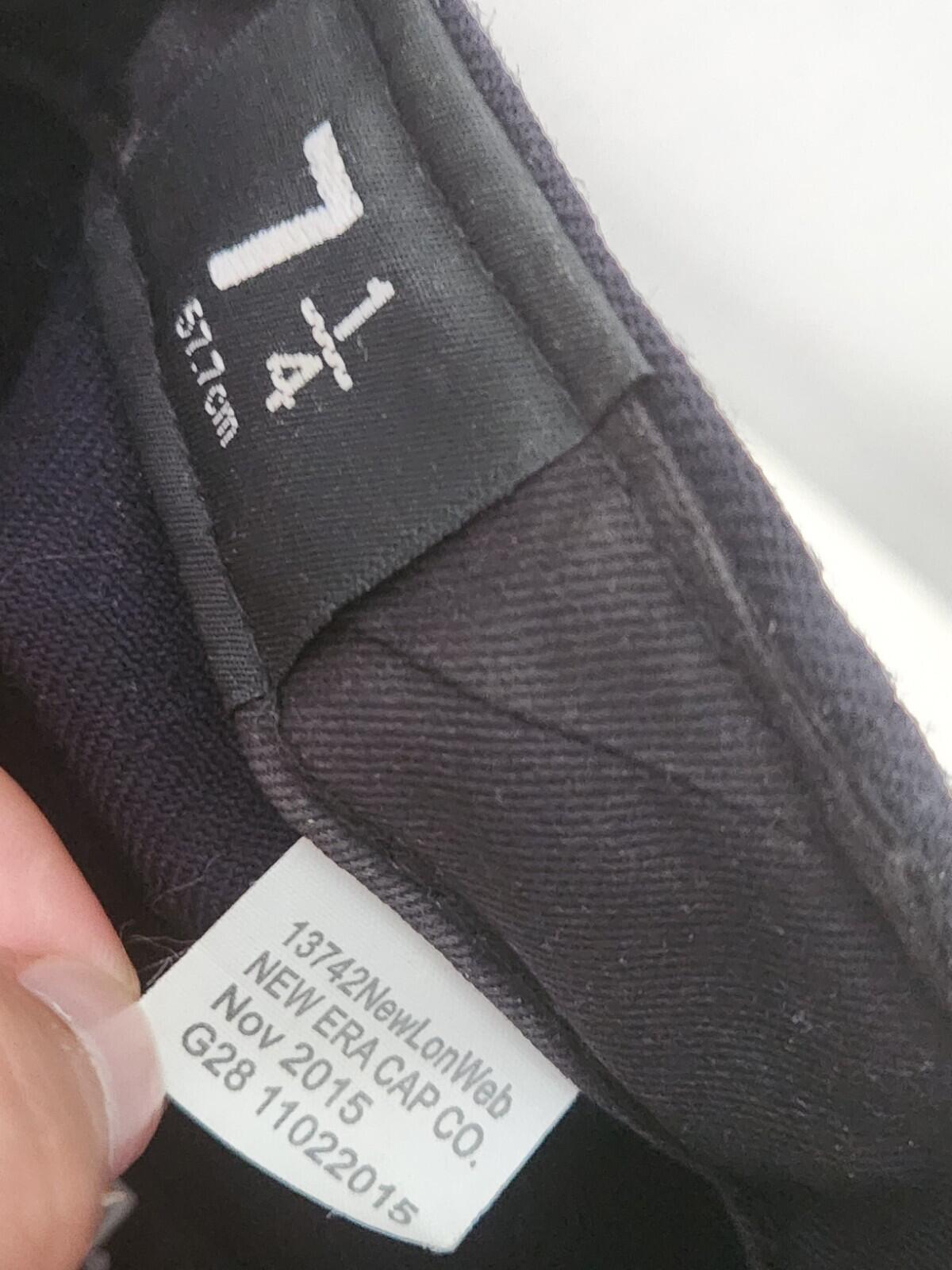 SS16 Supreme Box Logo New Era Marine Mütze Silber Metallic Logo 7 1/4 Seltene Wollmütze