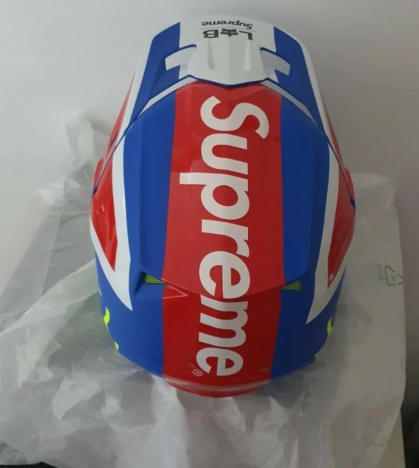 SS18 Supreme x Fox Racing V2 Motorcycle Helmet Multicolor