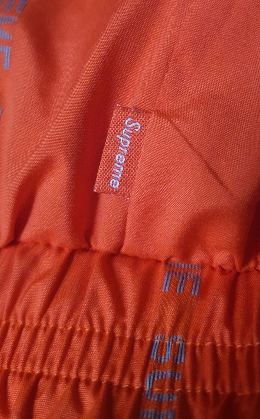 FW18 Supreme Reflective Text Track Jacket Naranja Talla S Resistente al agua