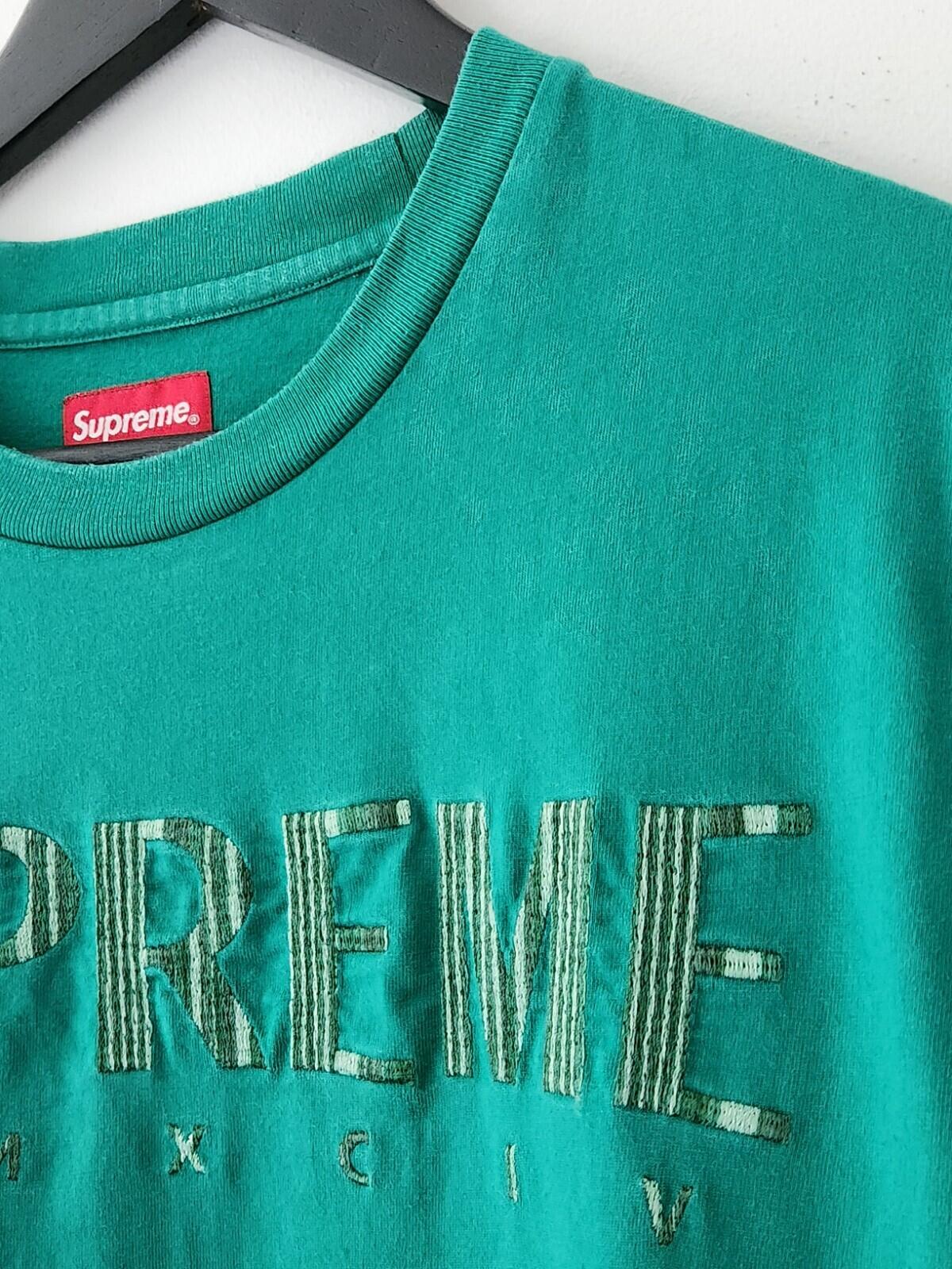 SS19 Supreme Gradient Logo tee M medium green t-shirt