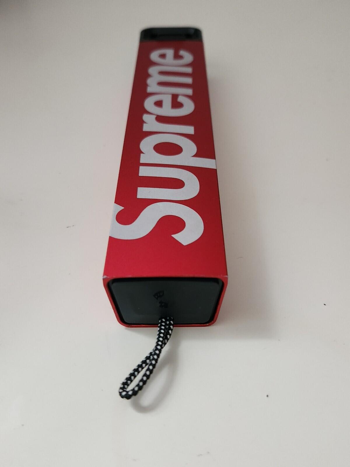 FW23 Supreme x Matador Wasserdichte Pillendose Rot Zubehör Wasserdicht