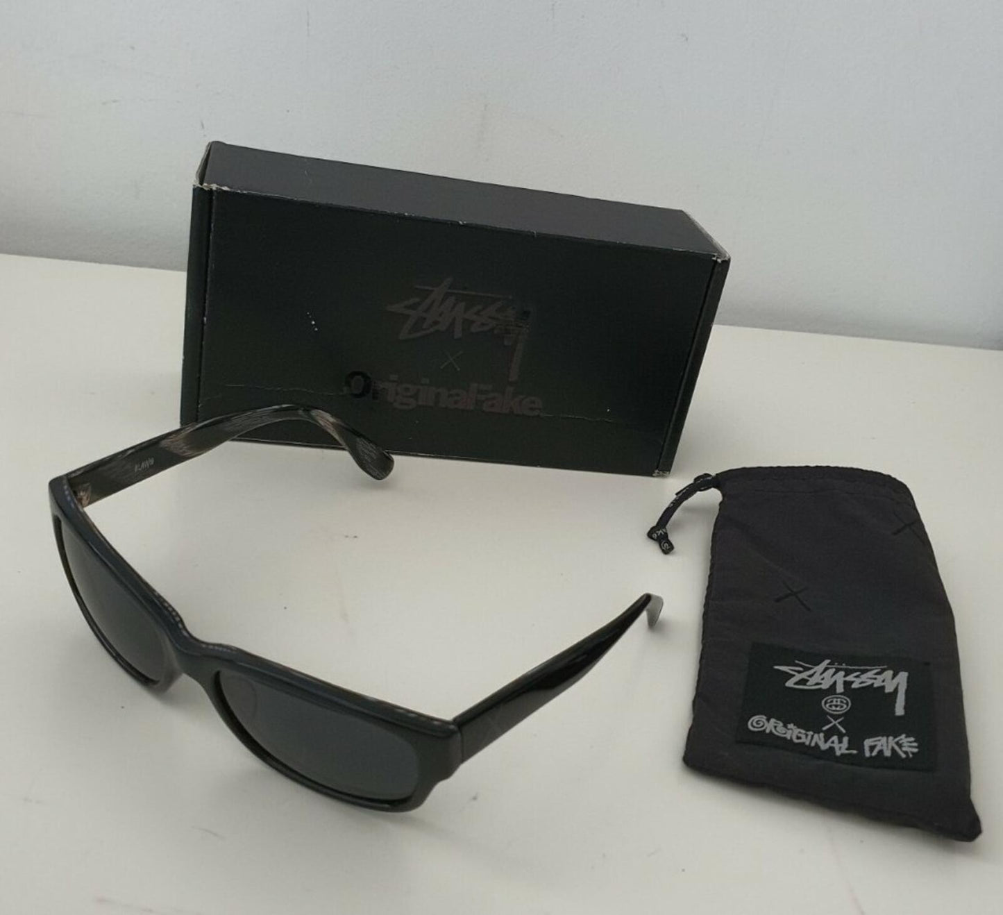 Stussy x Original Fake Kaws sunglasses vintage Very rare Glasses Accessory
