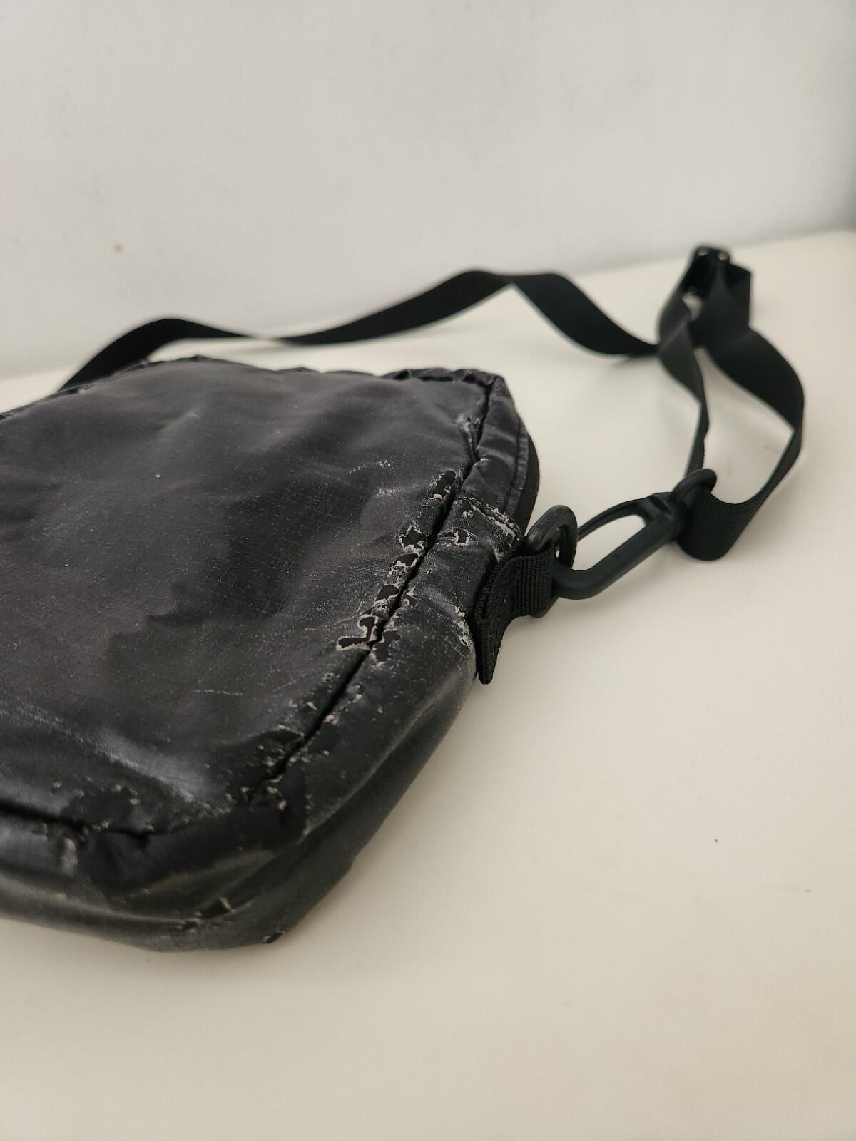 FW17 Supreme Shoulder Bag Black