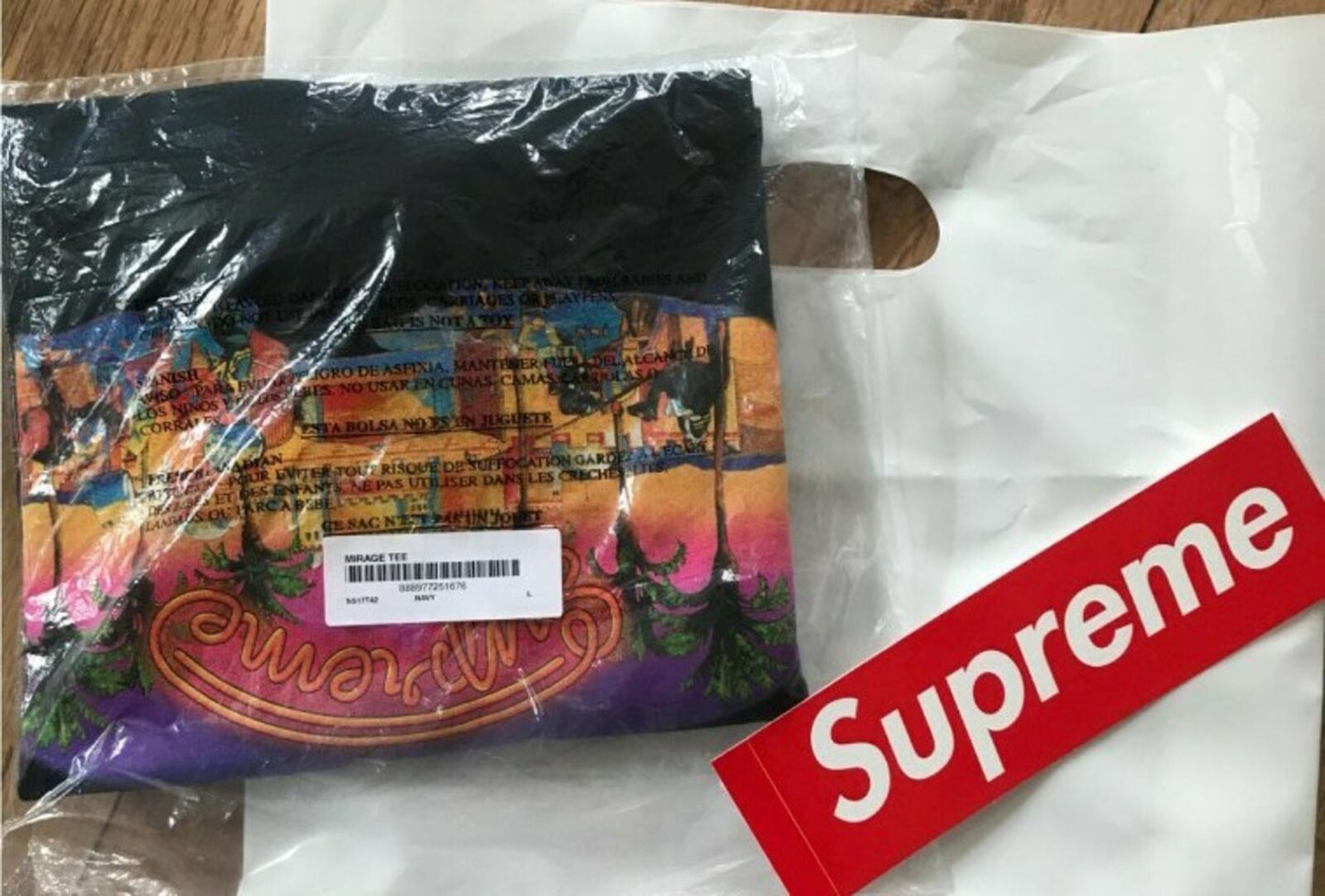 SS17 Supreme Mirage Tee Navy Size L