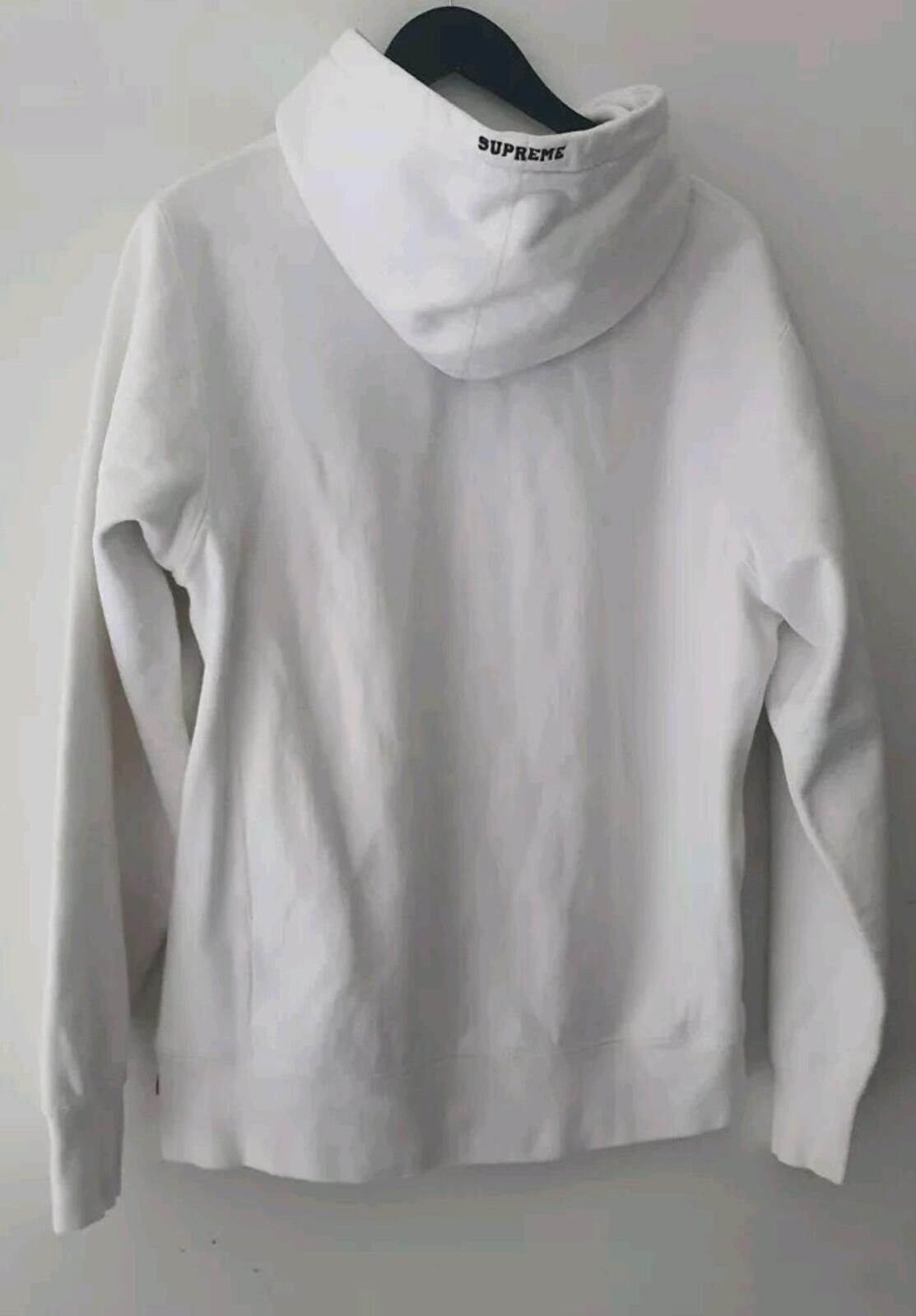 FW15 Supreme S Logo Hooded Sweatshirt size M medium White hoodie