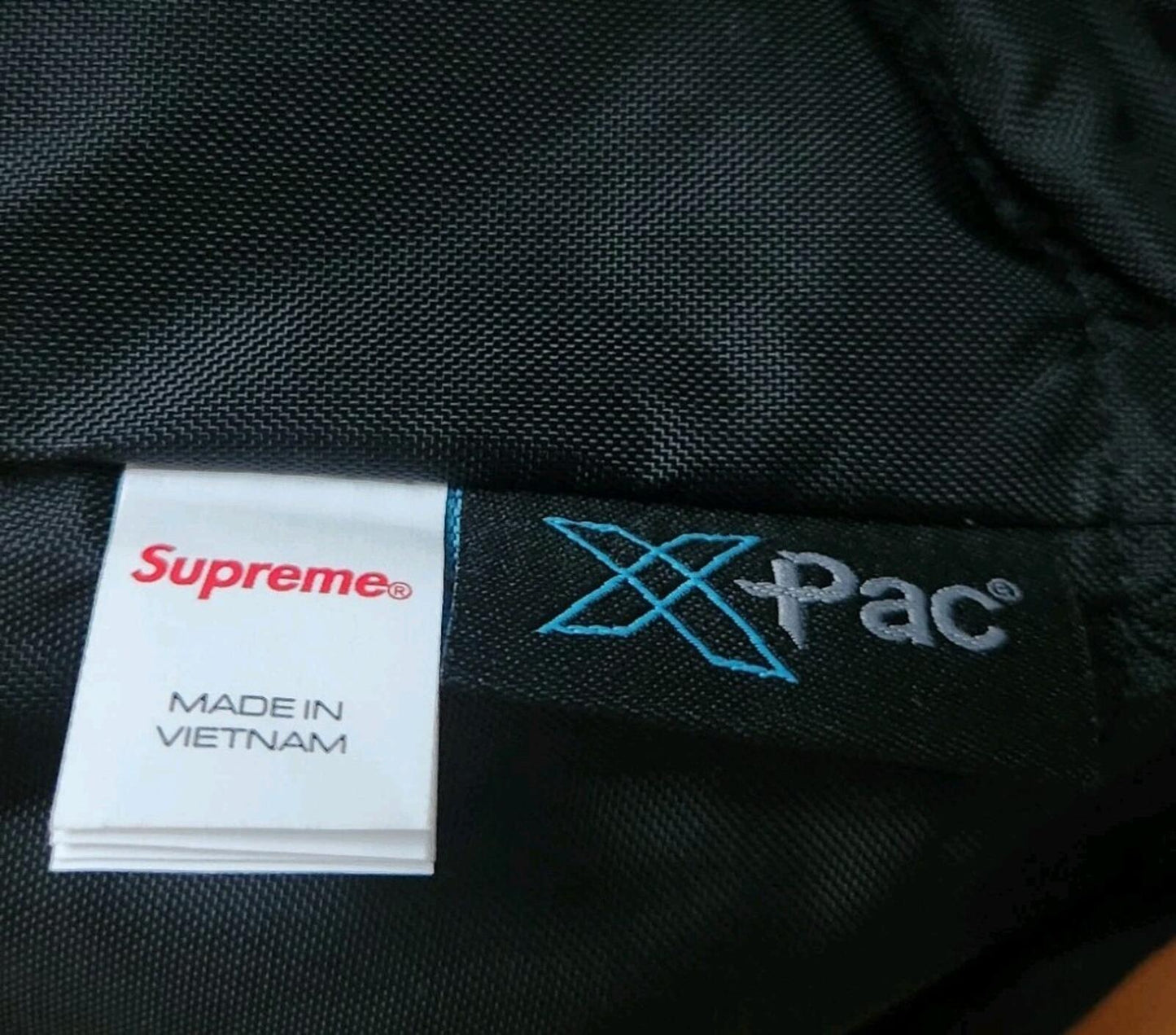 FW23 Supreme Small Cinch Pouch Black Bag Water Resistant Reflective Shoulder